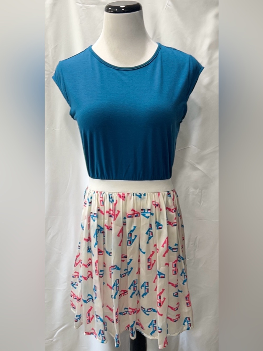 KLING Blue Top White Skirt 3D Glasses Print Short Sleeveless Skater Dress Medium
